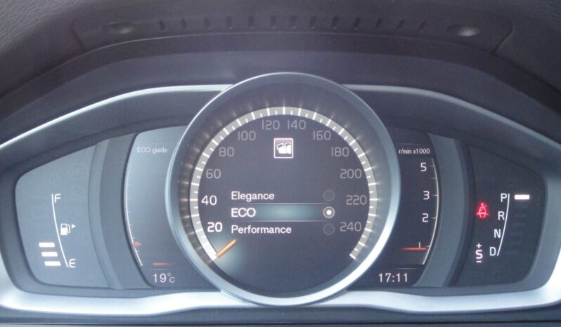 VOLVO S60 2.0 D [D2] Momentum Geartronic BŐR-TEMPOMAT-NAVI-126e Km-1 ÉV GARANCIÁVAL! teljes