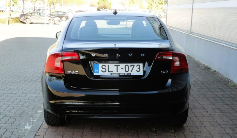 VOLVO S60 2.0 D [D2] Momentum Geartronic BŐR-TEMPOMAT-NAVI-126e Km-1 ÉV GARANCIÁVAL! teljes