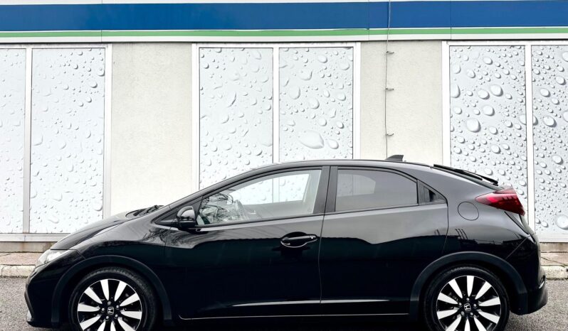 HONDA CIVIC 1.8 Sport VÉGIG VEZ.SZ.KÖNYV-TEMPOMAT-KAMERA-ÜLÉSFŰTÉS-HOLTTÉR! teljes