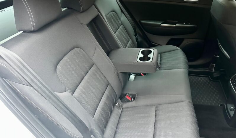 KIA SPORTAGE 1.6 GDI LX Exclusive MAGYAR-VEZ.SZ.KÖNYV-71eKM-NAVI-KAMERA! teljes