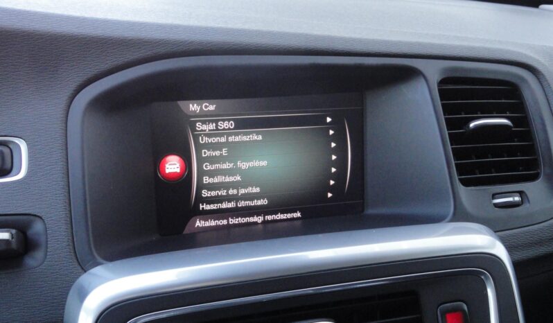 VOLVO S60 2.0 D [D2] Momentum Geartronic BŐR-TEMPOMAT-NAVI-126e Km-1 ÉV GARANCIÁVAL! teljes