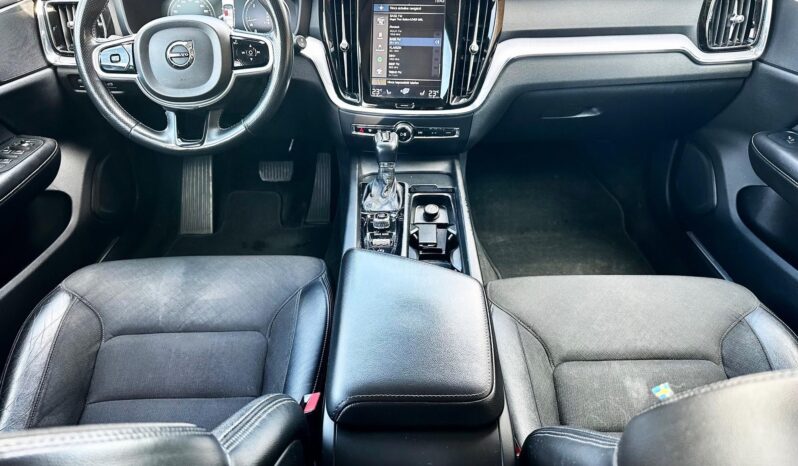 VOLVO V60 2.0 D [D3] Kinetic Geartronic MAGYAR-VEZ.SZ.KÖNYV-SÁVTARTÓ-TÁBLAFELISMERŐ! teljes