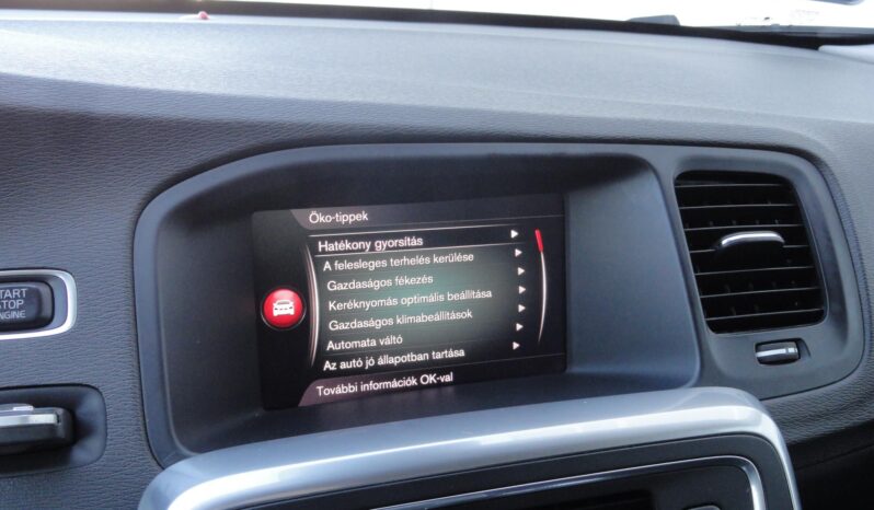 VOLVO S60 2.0 D [D2] Momentum Geartronic BŐR-TEMPOMAT-NAVI-126e Km-1 ÉV GARANCIÁVAL! teljes