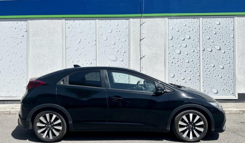 HONDA CIVIC 1.8 Sport VÉGIG VEZ.SZ.KÖNYV-TEMPOMAT-KAMERA-ÜLÉSFŰTÉS-HOLTTÉR! teljes