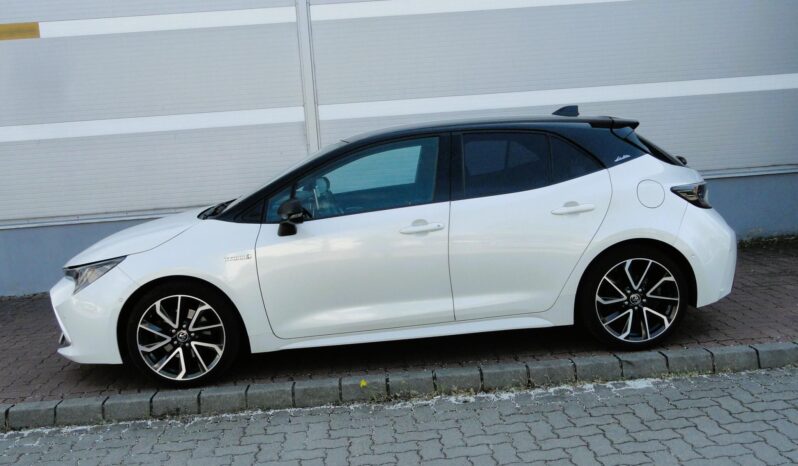 TOYOTA COROLLA 2.0 Hybrid Selection e-CVT FÉLBŐR-ÜLÉSFŰTÉS-KAMERA-VEZETÉSTÁMOGATÓ!! teljes