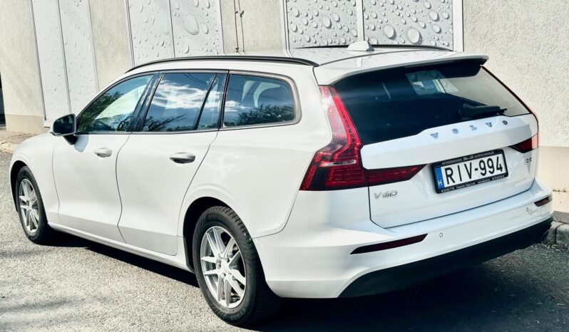 VOLVO V60 2.0 D [D3] Momentum Geartronic MAGYAR-VEZ.SZ.KÖNYV-SÁVTARTÓ-TÁBLAFELISMERŐ! teljes