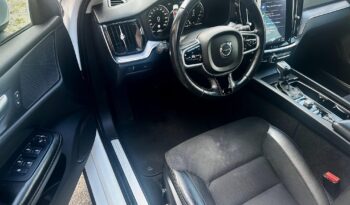 VOLVO V60 2.0 D [D3] Momentum Geartronic MAGYAR-VEZ.SZ.KÖNYV-SÁVTARTÓ-TÁBLAFELISMERŐ! teljes