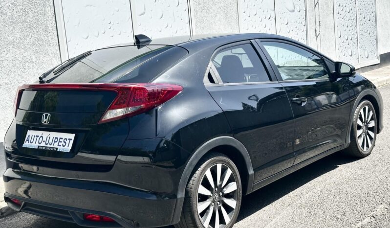 HONDA CIVIC 1.8 Sport VÉGIG VEZ.SZ.KÖNYV-TEMPOMAT-KAMERA-ÜLÉSFŰTÉS-HOLTTÉR! teljes