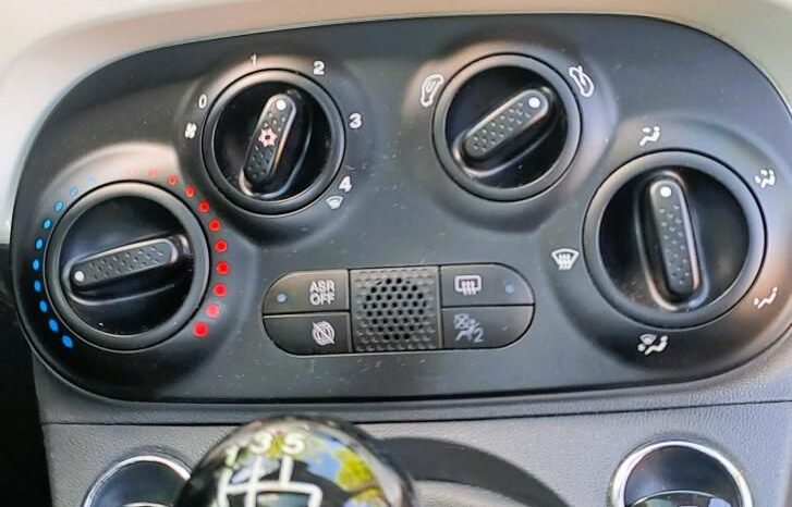 FIAT 500 0.9 TwinAir Turbo Lounge NAVi.Pan.tető.S.MENTES.Vez.sz.könyv!!! teljes