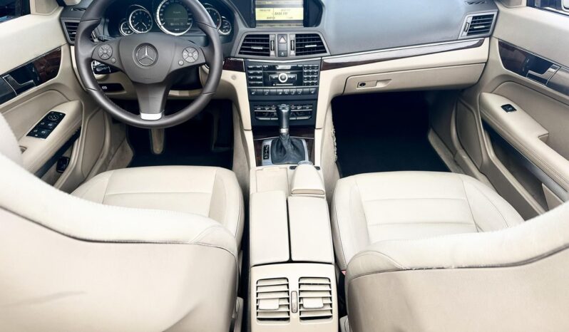 MERCEDES-BENZ E 250 CDI BlueEFFICIENCY Avantgarde CABRIO-AUTOMATA VÁLTÓ-TEMPOMAT-ÜLÉSFŰTÉS-BÉZS BŐR !! teljes