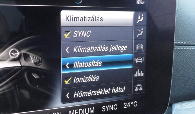 MERCEDES-BENZ CLS 450 EQ Boost 4Matic 9G-TRONIC AMG-BÖR-NAVI-KAMERA-BURMESTER-Mo-i-135eKm! teljes