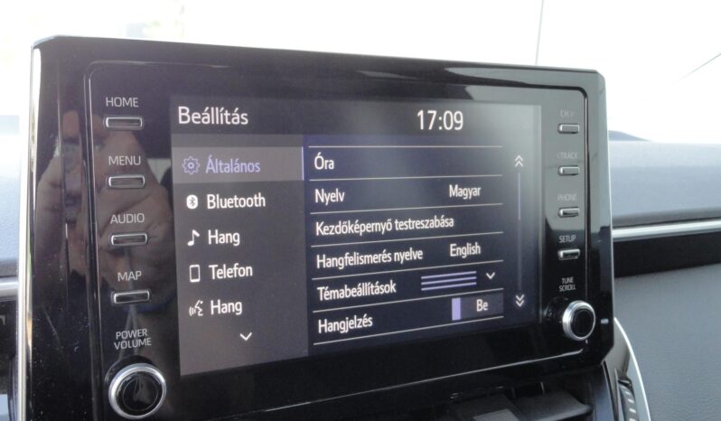 TOYOTA COROLLA Sedan 1.8 Hybrid Comfort Tech e-CVT KAMERA-ÜLÉSFŰTÉS-VEZETÉSTÁMOGATÓ-Mo-i-100eKm-1 ÉV GARANCIÁVAL!! teljes