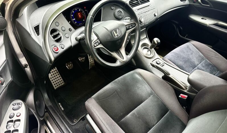 HONDA CIVIC 1.8 Sport VEZ.SZERVÍZKÖNYV-139eKM-TEMPOMAT-TOLATÓRADAR-SÉR.MENTES teljes