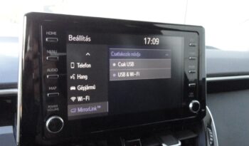 TOYOTA COROLLA Sedan 1.8 Hybrid Comfort Tech e-CVT KAMERA-ÜLÉSFŰTÉS-VEZETÉSTÁMOGATÓ-Mo-i-100eKm-1 ÉV GARANCIÁVAL!! teljes