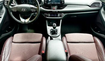 HYUNDAI I30 Fastback 1.4 T-GDi Premium MAGYAR-84eKM-KAMERA-CARPLAY-FÉLBŐR-ÜLÉSFŰTÉS-1TULAJ-GARANCIA! teljes