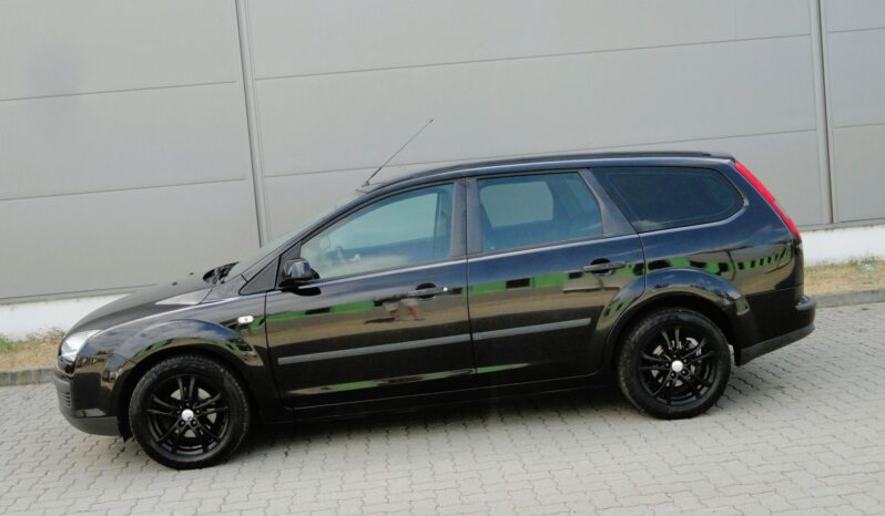 FORD FOCUS 1.6 Ambiente KOMBI-KLÍMA-MEGKÍMÉLT ÁLLAPOT! teljes