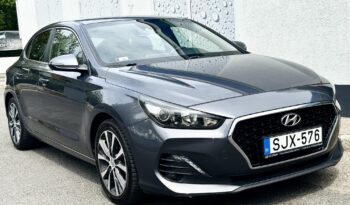 HYUNDAI I30 Fastback 1.4 T-GDi Premium MAGYAR-84eKM-KAMERA-CARPLAY-FÉLBŐR-ÜLÉSFŰTÉS-1TULAJ-GARANCIA! teljes