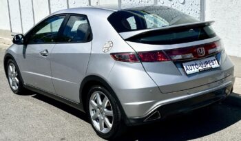 HONDA CIVIC 1.8 Sport VEZ.SZERVÍZKÖNYV-139eKM-TEMPOMAT-TOLATÓRADAR-SÉR.MENTES teljes
