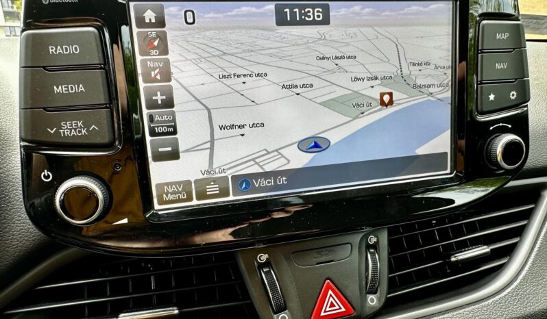 HYUNDAI I30 Fastback 1.4 T-GDi Premium MAGYAR-84eKM-KAMERA-CARPLAY-FÉLBŐR-ÜLÉSFŰTÉS-1TULAJ-GARANCIA! teljes