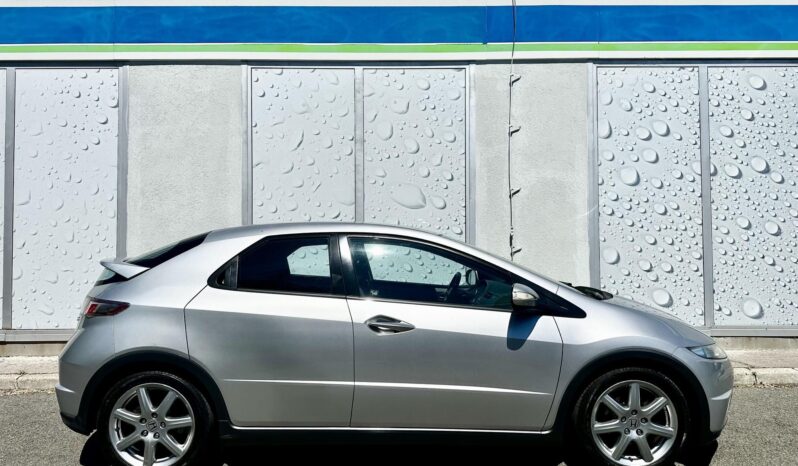 HONDA CIVIC 1.8 Sport VEZ.SZERVÍZKÖNYV-139eKM-TEMPOMAT-TOLATÓRADAR-SÉR.MENTES teljes