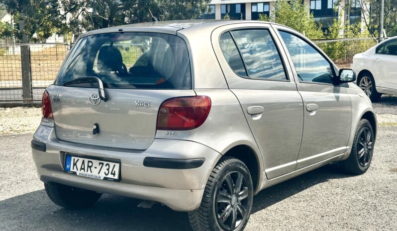 TOYOTA YARIS 1.0 Blue MAGYAR-GARANTÁLT KM-RENDSZERESEN SZERVIZELT-MŰSZAKI:2027.12-IG! teljes