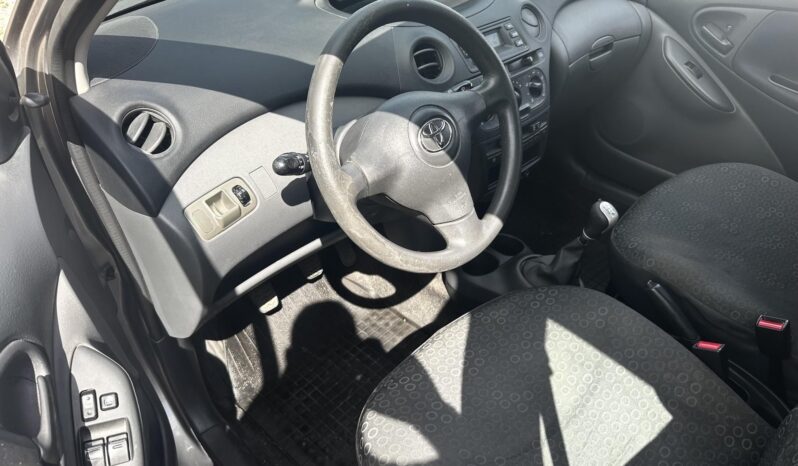 TOYOTA YARIS 1.0 Blue MAGYAR-GARANTÁLT KM-RENDSZERESEN SZERVIZELT-MŰSZAKI:2027.12-IG! teljes