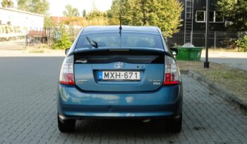 TOYOTA PRIUS 1.5 HSD (Automata) VEZETETT SZERVÍZKÖNYV!! teljes