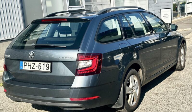 SKODA OCTAVIA Combi 1.6 CR TDI Style MAGYAR.VEZ.SZ.KÖNYV-DIGITKLÍMA-TEMPOMAT-TOL.RADAR-ÜLÉSFŰTÉS! teljes