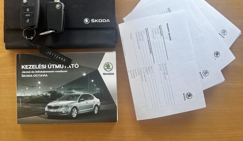 SKODA OCTAVIA Combi 1.6 CR TDI Style MAGYAR.VEZ.SZ.KÖNYV-DIGITKLÍMA-TEMPOMAT-TOL.RADAR-ÜLÉSFŰTÉS! teljes