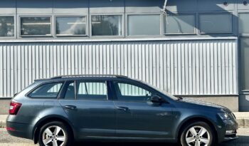SKODA OCTAVIA Combi 1.6 CR TDI Style MAGYAR.VEZ.SZ.KÖNYV-DIGITKLÍMA-TEMPOMAT-TOL.RADAR-ÜLÉSFŰTÉS! teljes