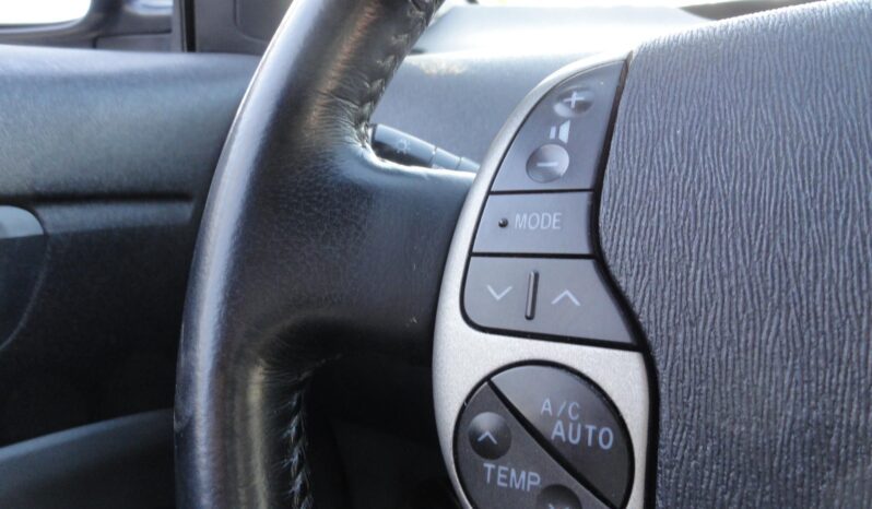 TOYOTA PRIUS 1.5 HSD (Automata) VEZETETT SZERVÍZKÖNYV!! teljes