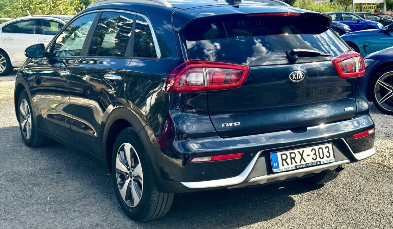 KIA NIRO HEV 1.6 GDI Platinum DCT MAGYAR-SÁVTARTÓ-ADAPTÍV TEMPOMAT-CARPLAY-4XÜLÉSFŰTÉS-EGY TULAJ-GYÁRI GARANCIA! teljes